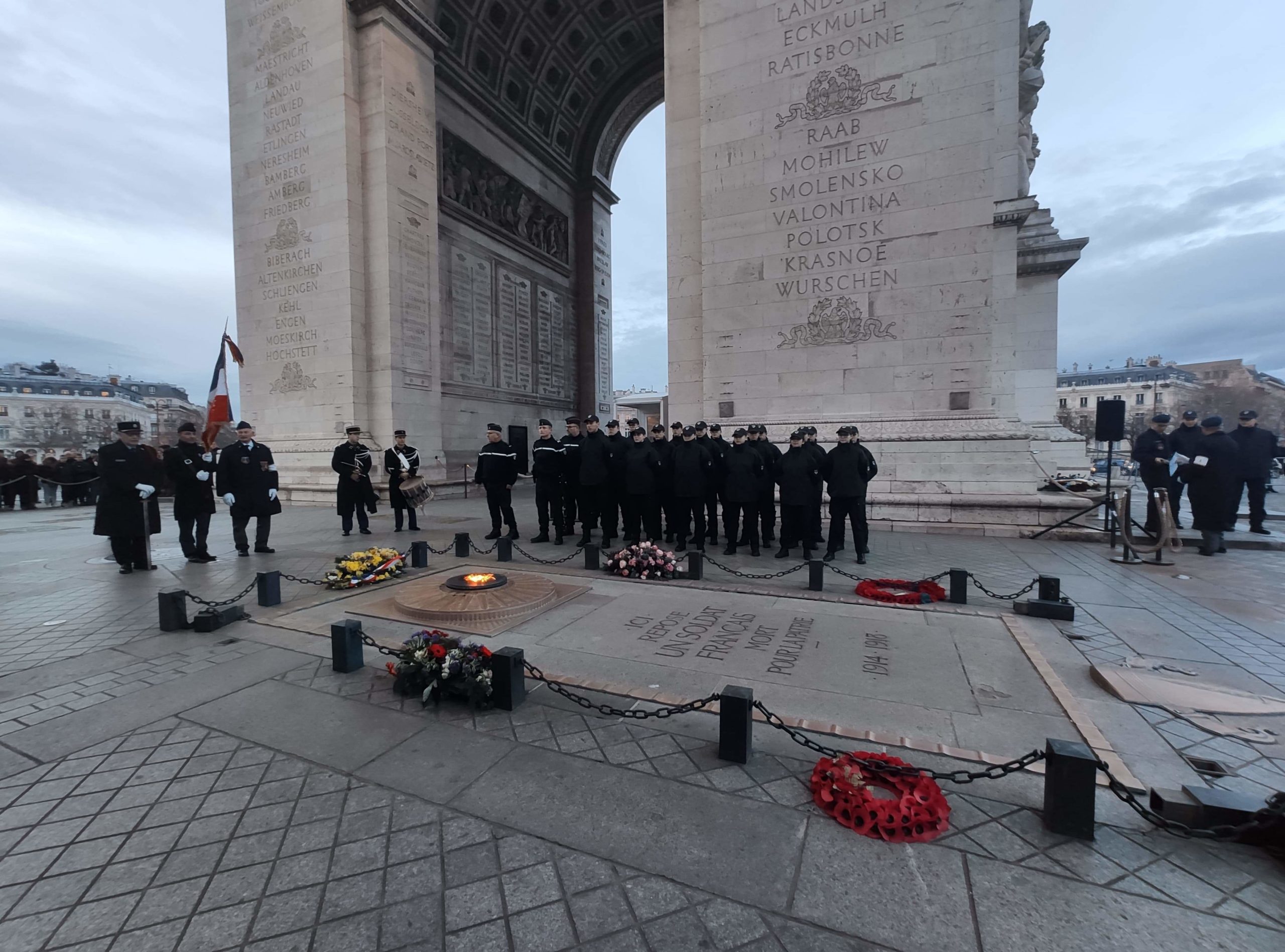 Cadets de la Gendarmerie de la Somme à la cérémonie de l'Arc de Triomphe, Paris